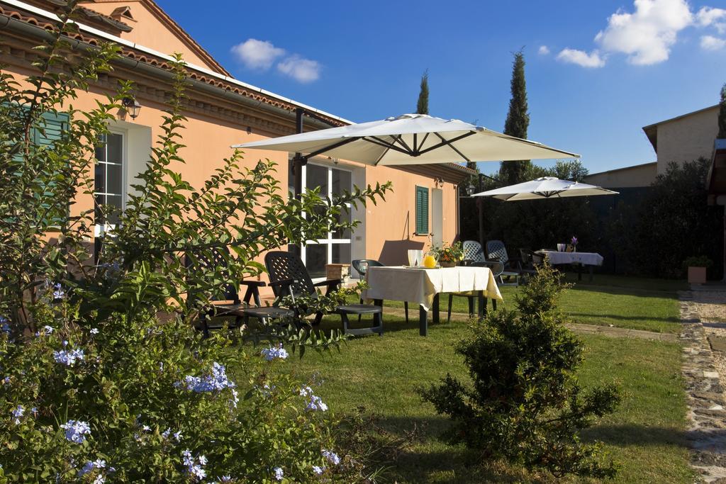 Agriturismo Ferruggini ボルゲリ エクステリア 写真