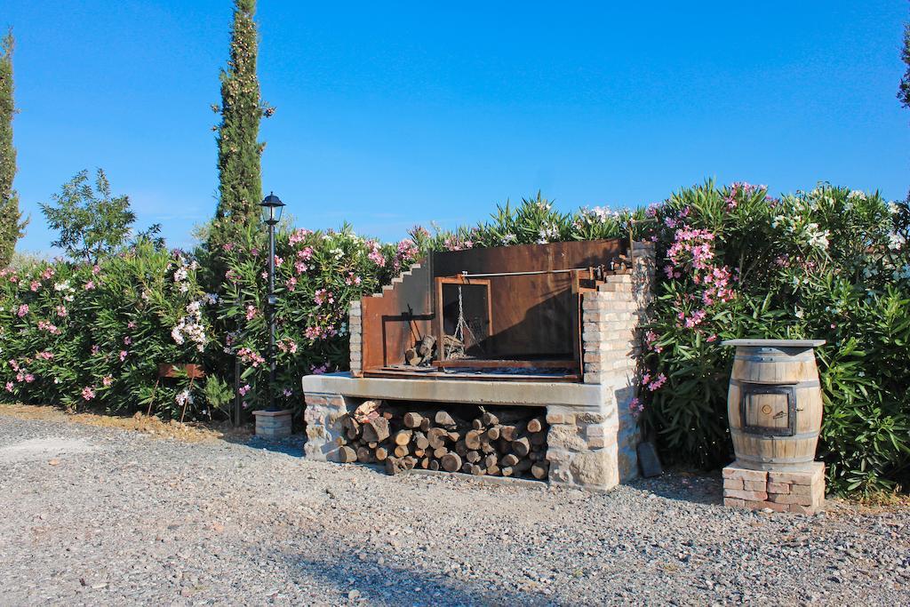 Agriturismo Ferruggini ボルゲリ エクステリア 写真
